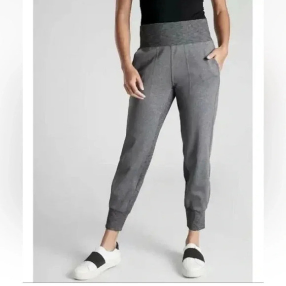 Athleta Pants - NWOT ATHLETA Venice Grey Athletic Jogger Pants Casual Women’s Small
